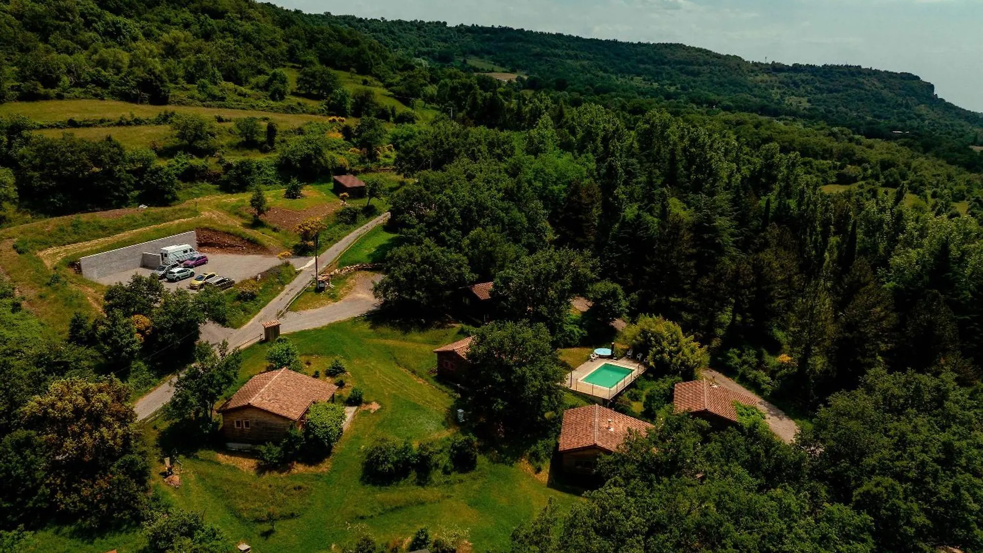 Chalet Blanc - Piscine Partagee Darbres