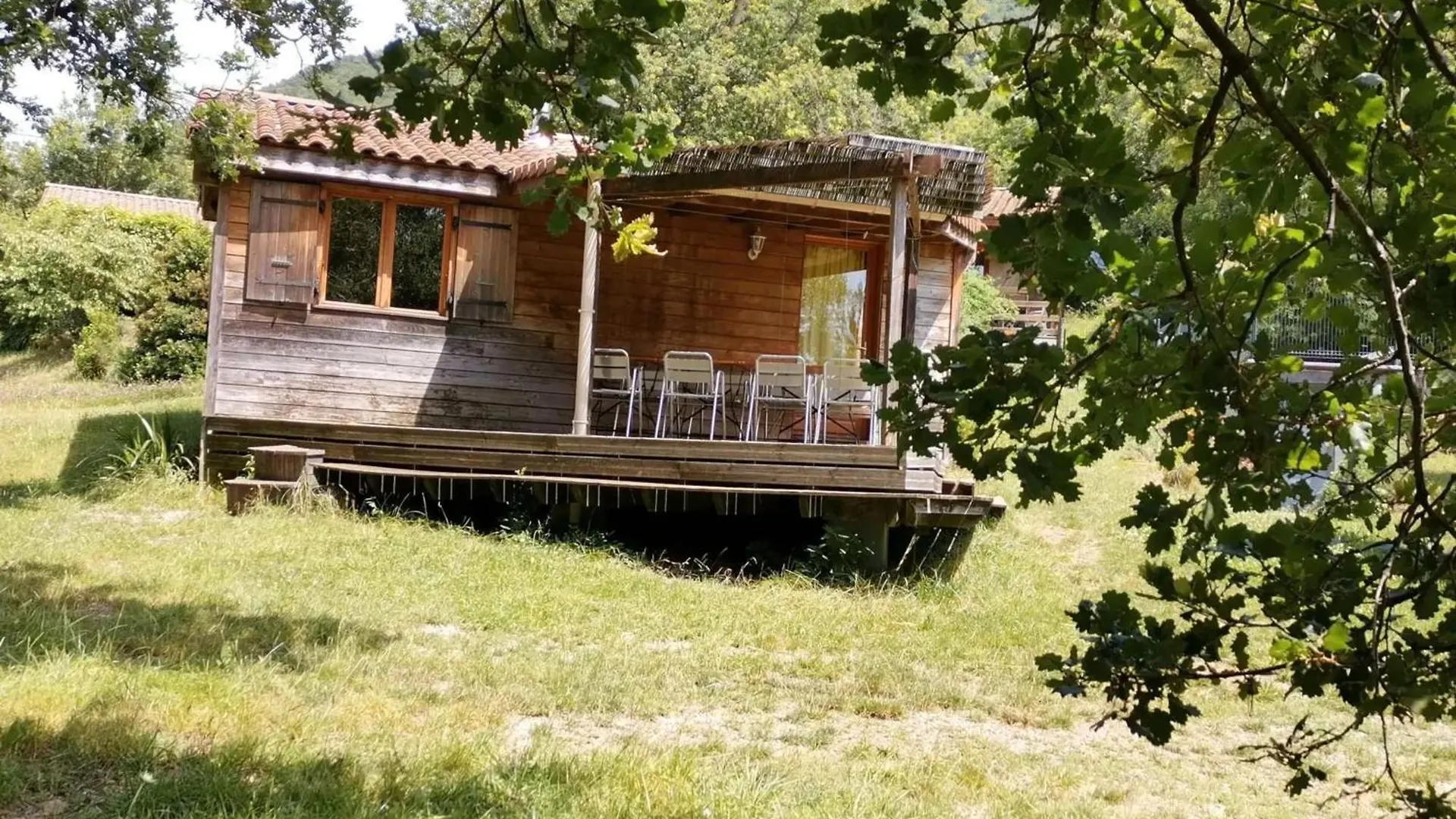 Chalet Blanc - Piscine Partagee Darbres